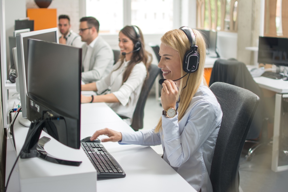 Call Center Solutions: Key Features and Top 10 Options in 2026 | Message Whiz blog image